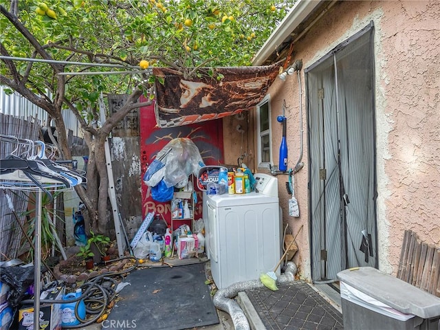 exterior space featuring washer / dryer