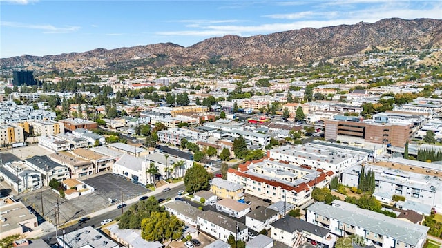 bird's eye view featuring a mountain view