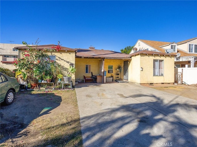 view of front of home featuring a patio