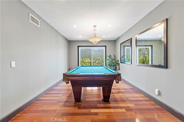 recreation room featuring light hardwood / wood-style flooring and billiards