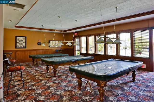 recreation room with carpet and billiards