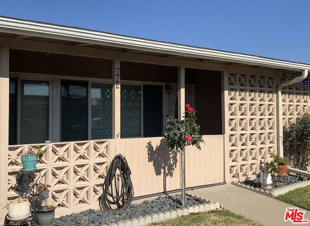 view of entrance to property