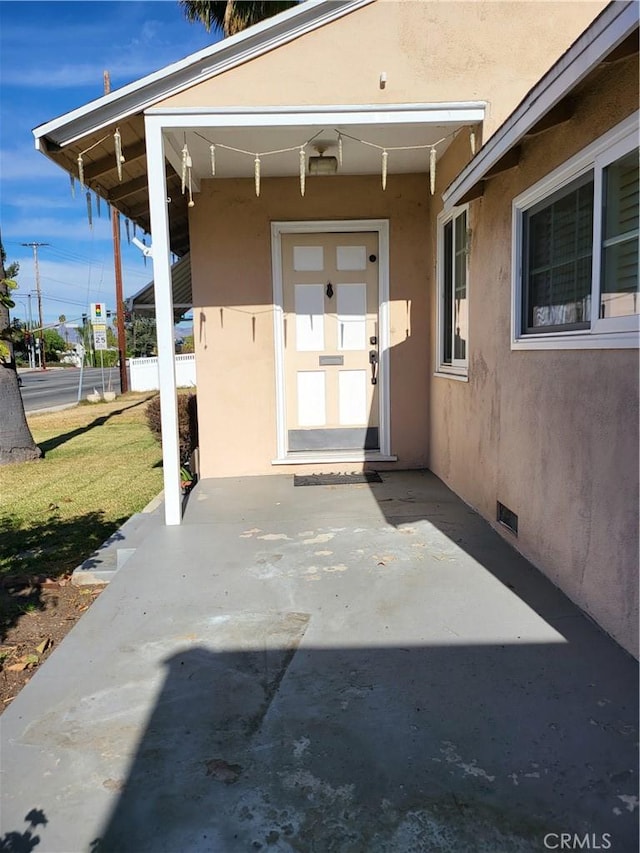 view of property entrance