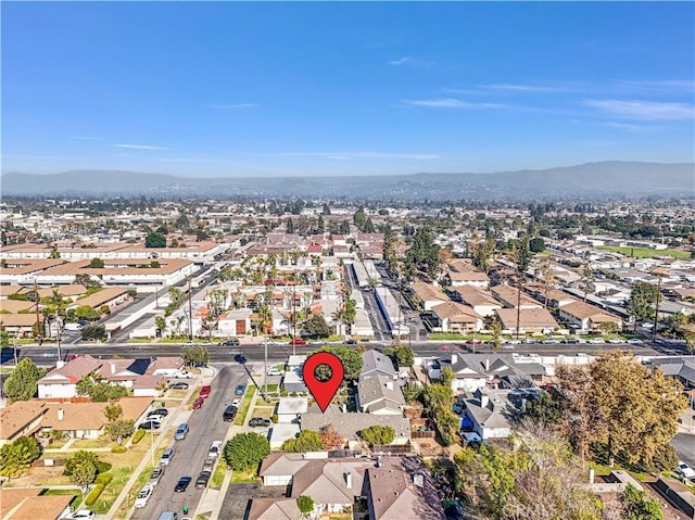 bird's eye view featuring a mountain view