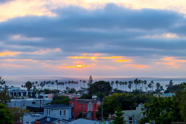 view of aerial view at dusk