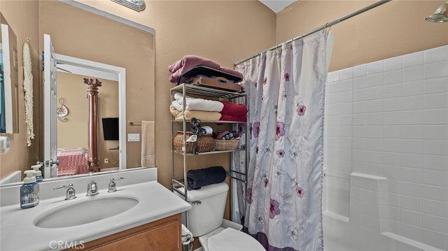 full bathroom featuring toilet, vanity, and shower / tub combo with curtain