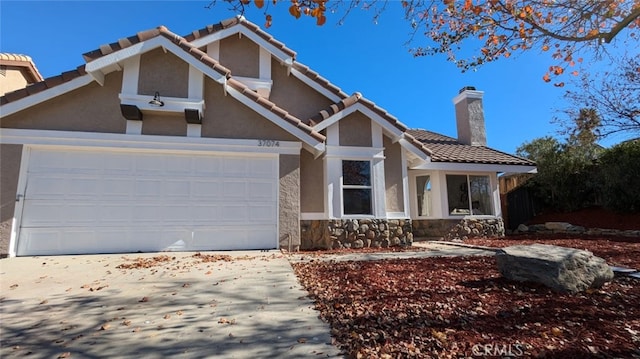 view of front of home featuring a garage