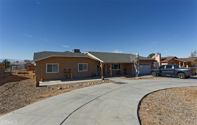 view of front facade featuring a garage