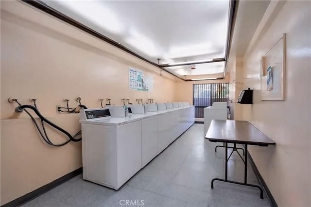 22100 Burbank Blvd Unit 250F, Woodland Hills, CA 91367 - photo 7