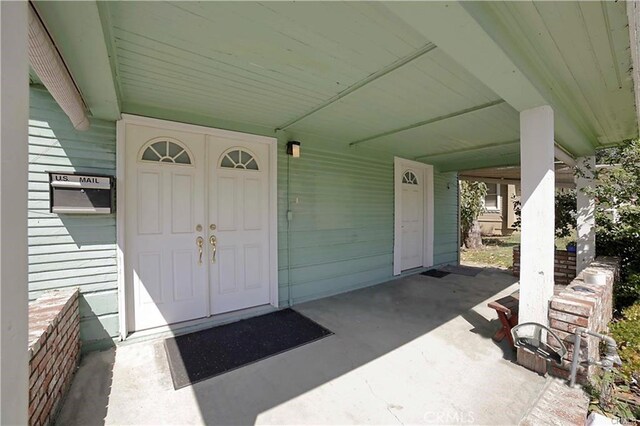 view of entrance to property