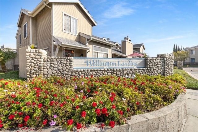 view of community / neighborhood sign