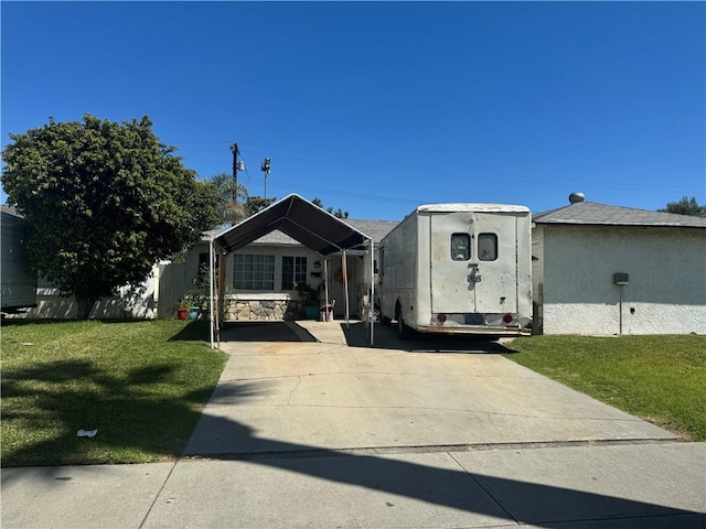 view of front of home with a front yard