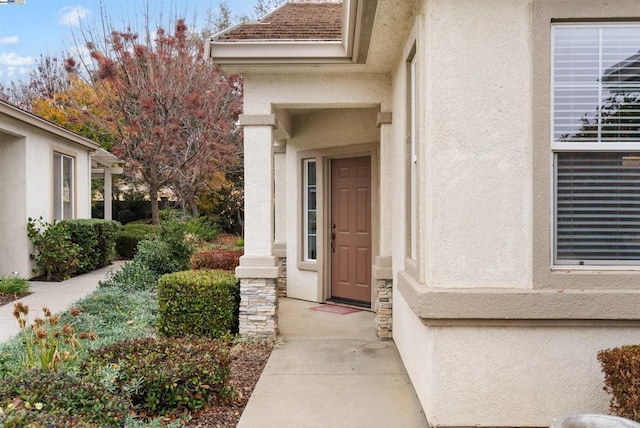 view of property entrance