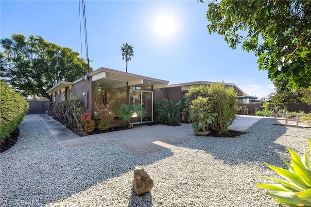 view of front of property featuring a patio area