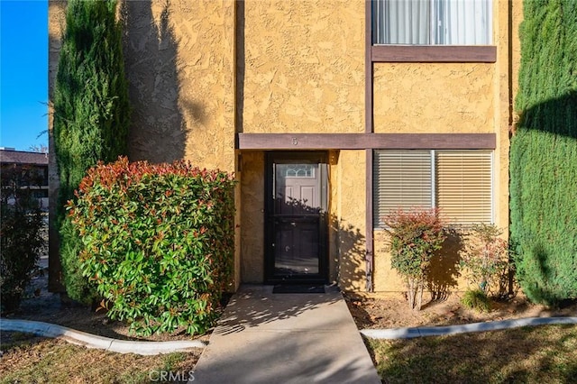 view of entrance to property