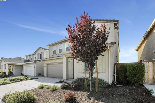 view of front facade featuring a garage