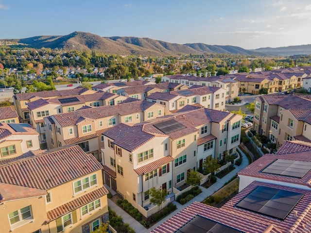 bird's eye view featuring a mountain view