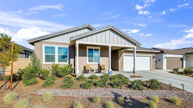 view of front of home featuring a garage