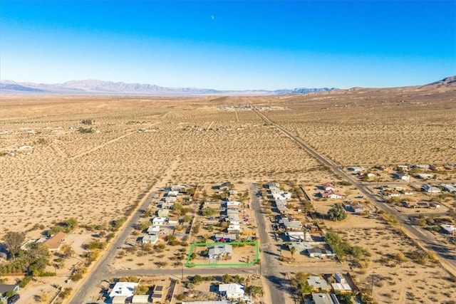 bird's eye view with a mountain view