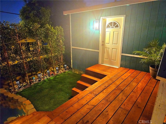 exterior space with a yard