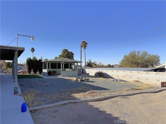 view of front of property featuring a gazebo