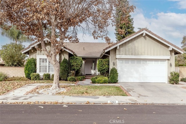 view of front facade featuring a garage