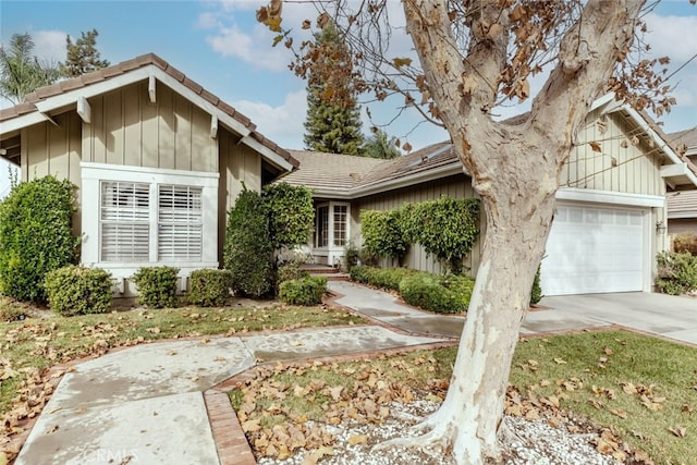 view of front of home featuring a garage