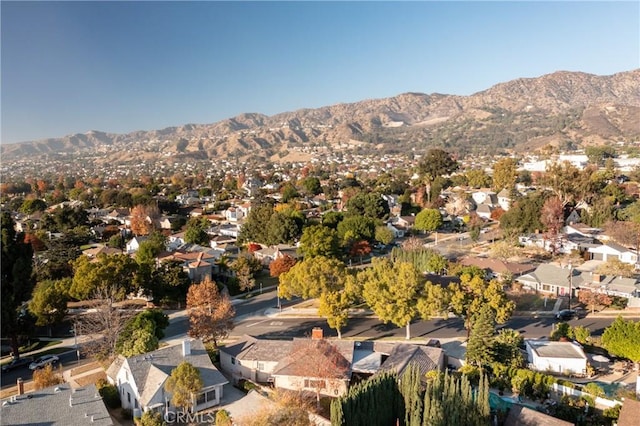 bird's eye view with a mountain view