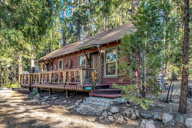 view of front of property featuring a deck