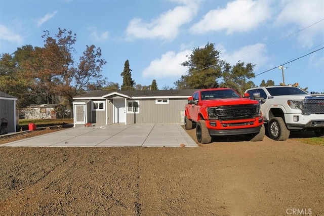 view of front of property with a patio area