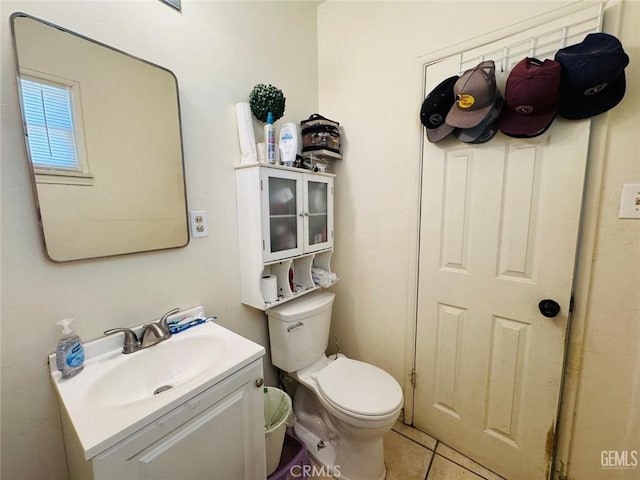 7805 Panama Rd, Lamont, CA 93241 - bathroom featuring tile patterned flooring, vanity, and toilet