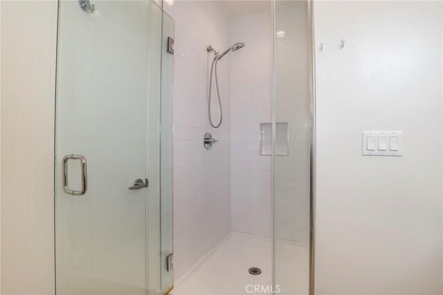 bathroom with walk in shower