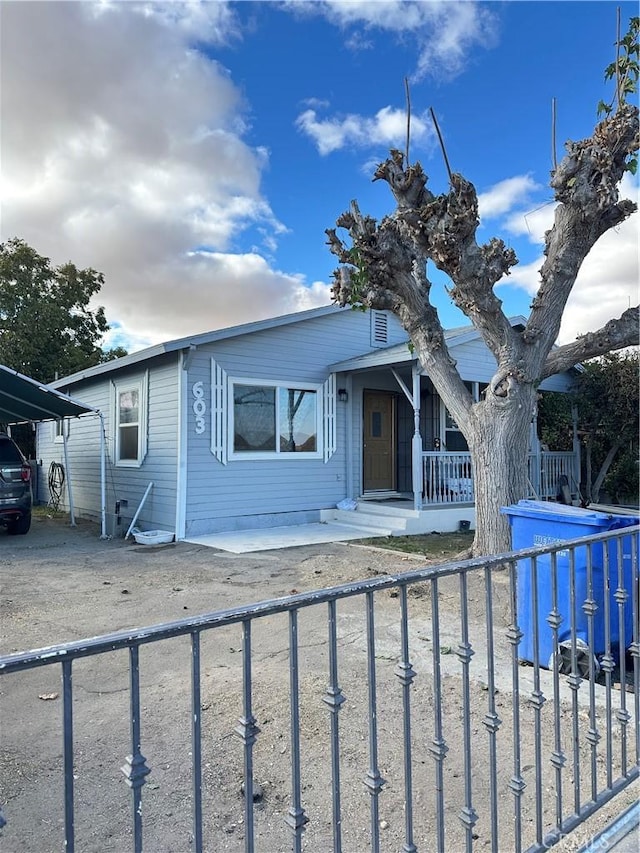 view of front of house featuring a porch