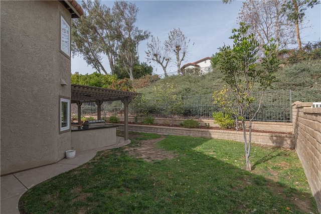 view of yard with a pergola