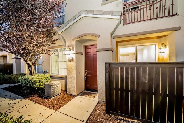 41985 Davenport Way Unit B, Murrieta, CA 92562 - property entrance featuring stucco siding and central air condition unit