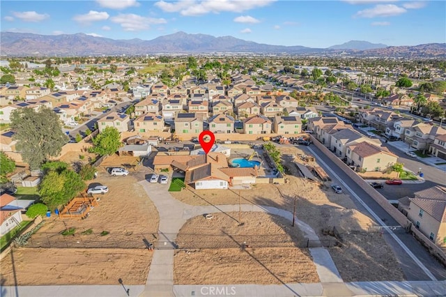 bird's eye view featuring a mountain view