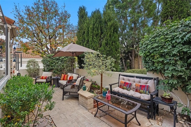 view of patio featuring outdoor lounge area