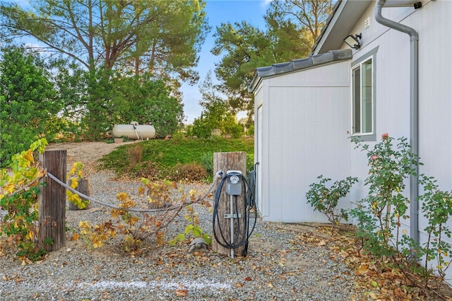 41026 Los Amantes Rd, Temecula, CA 92592 - view of side of property