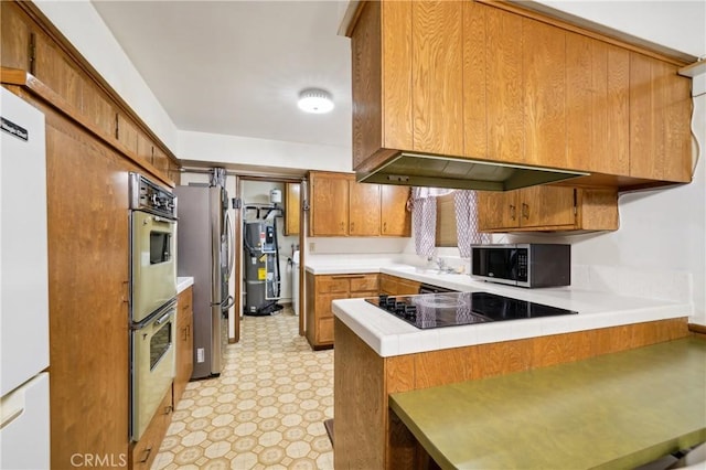 kitchen with kitchen peninsula and stainless steel appliances