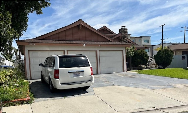 view of front facade with a garage