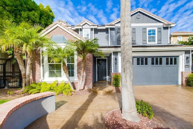 view of front of house featuring a garage