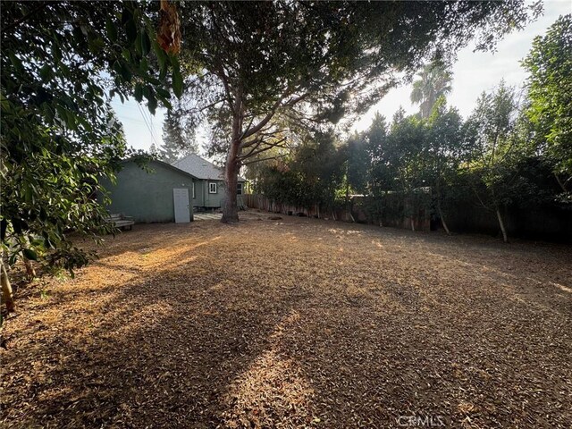 1355 N Gordon St, Pomona, CA 91768 - view of yard