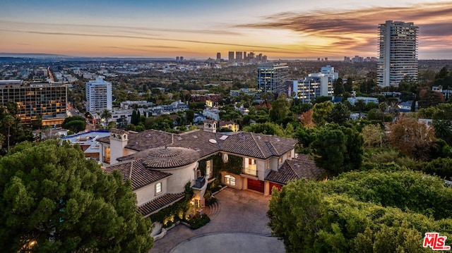 view of aerial view at dusk