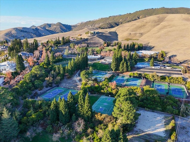 bird's eye view featuring a mountain view