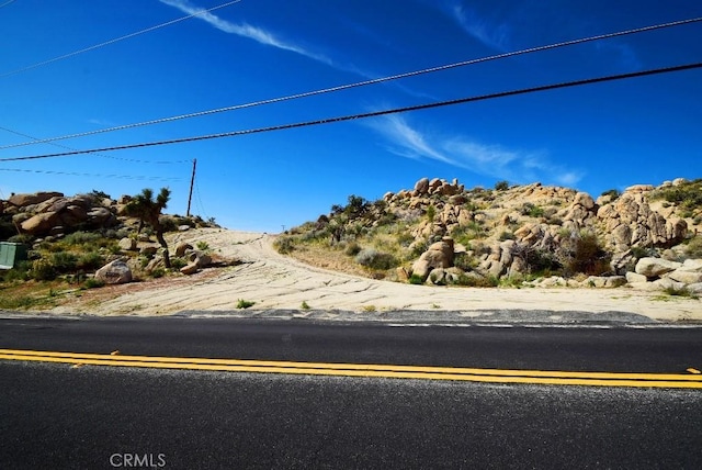 Listing photo 3 for 57235 Farrelo Rd, Yucca Valley CA 92284