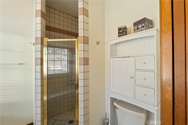 6535 Juniper Crest Rd, Agua Dulce, CA 91390 - bathroom featuring a shower stall and toilet