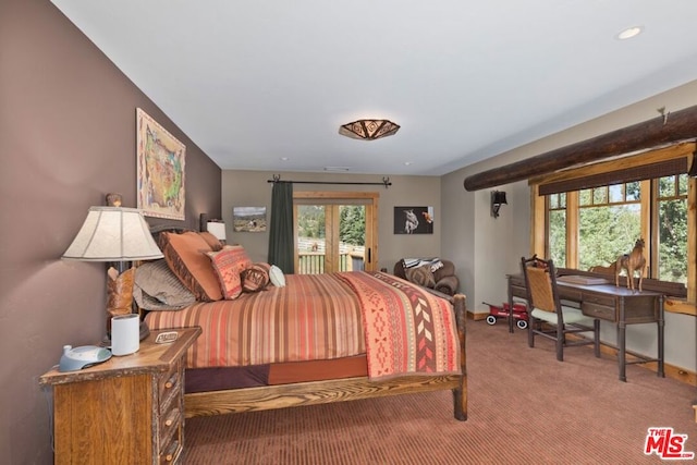 bedroom with carpet flooring