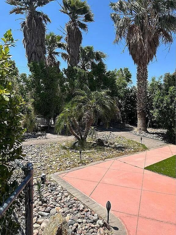 Listing photo 3 for 14200 Indian Ave Unit 67-68E, Palm Springs CA 92258