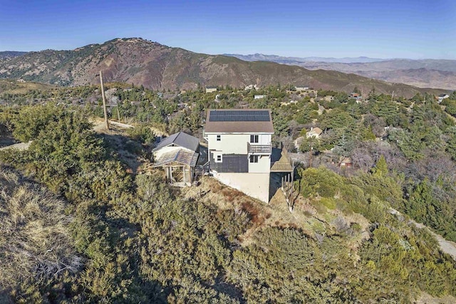 bird's eye view with a mountain view