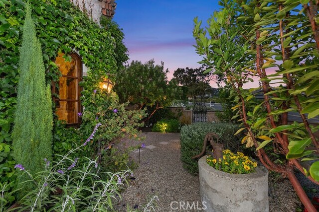1330 Temple Hills Dr, Laguna Beach, CA 92651 - view of yard